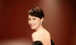 明星照片 北京朝阳吃瓜 暗黑爆料在线吃,北京朝阳“吃瓜”现场，明星照片曝光引热议